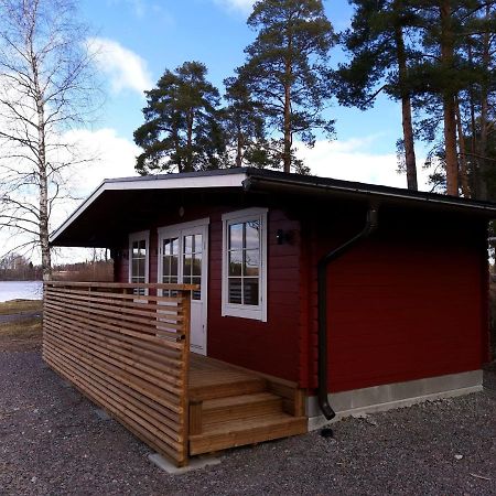 Camping Toivolansaari 伊卡利宁 外观 照片