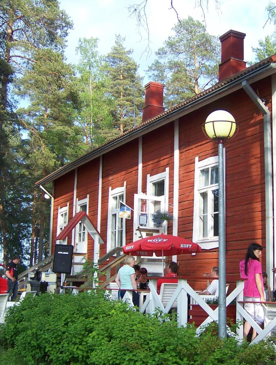 Camping Toivolansaari 伊卡利宁 外观 照片