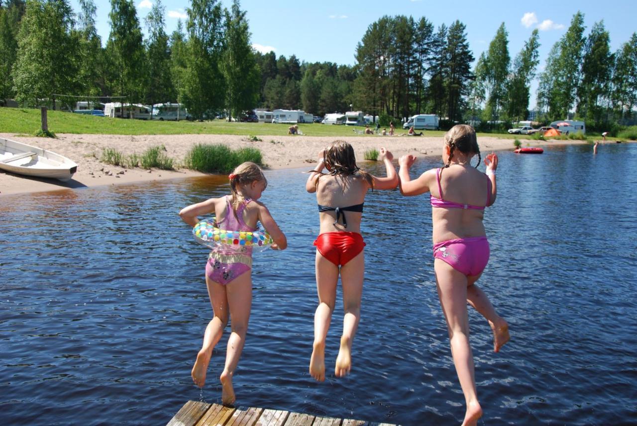 Camping Toivolansaari 伊卡利宁 外观 照片