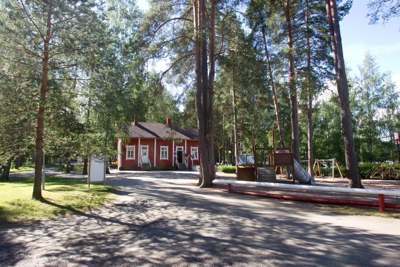 Camping Toivolansaari 伊卡利宁 外观 照片