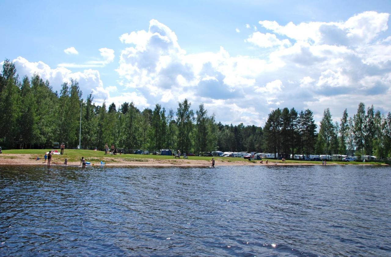 Camping Toivolansaari 伊卡利宁 外观 照片